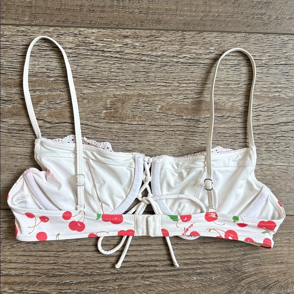 Frankies Bikinis x Sydney Sweeney Lucia Bikini Top White Cherry Print Lace Trim